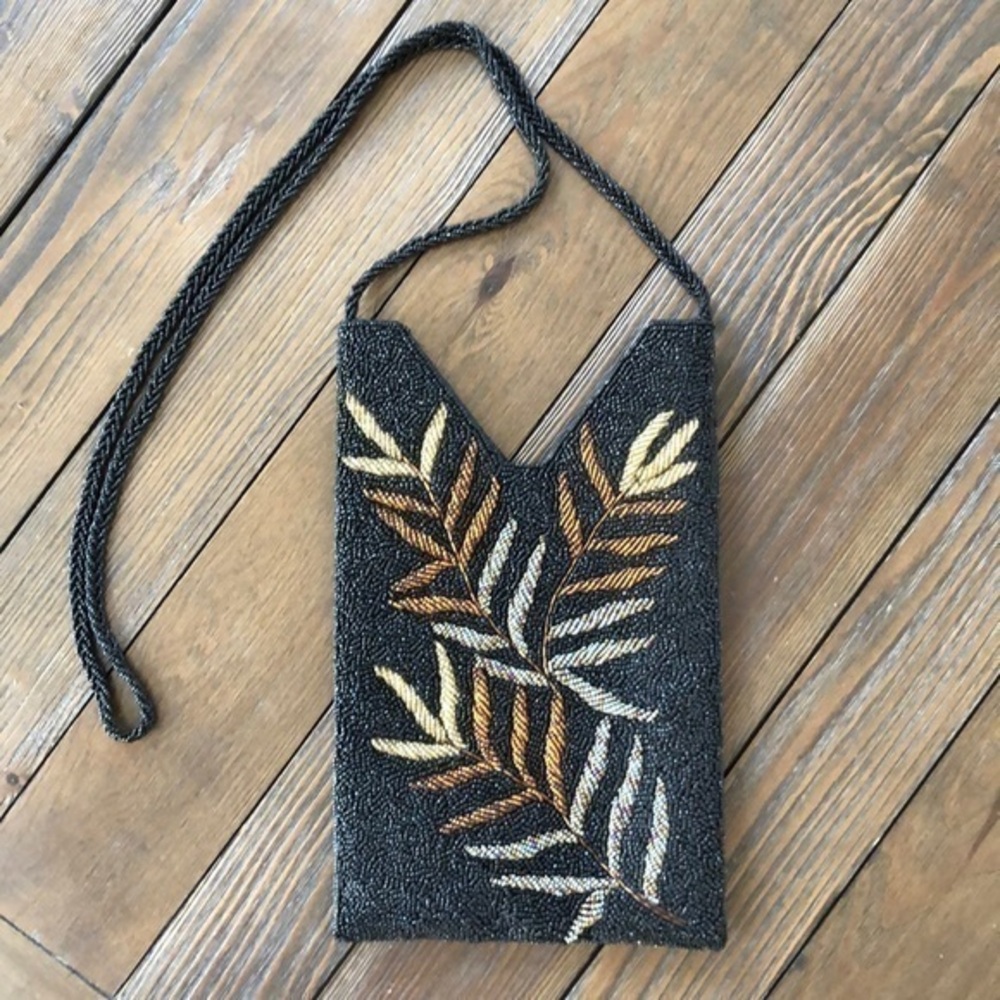 Vintage J & X beautifully beaded evening bag